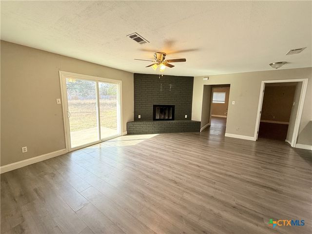 2109 Urbantke Lane, Copperas Cove, TX 76522