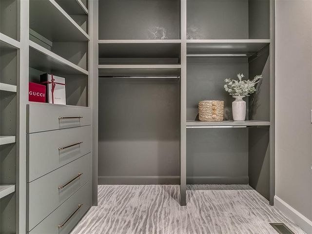 916 NW 156th Street, Edmond, OK 73013