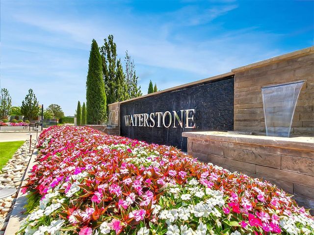 916 NW 156th Street, Edmond, OK 73013