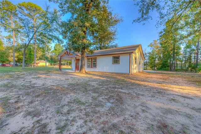 388 Sunrise Wood Road, Goodrich, TX 77335