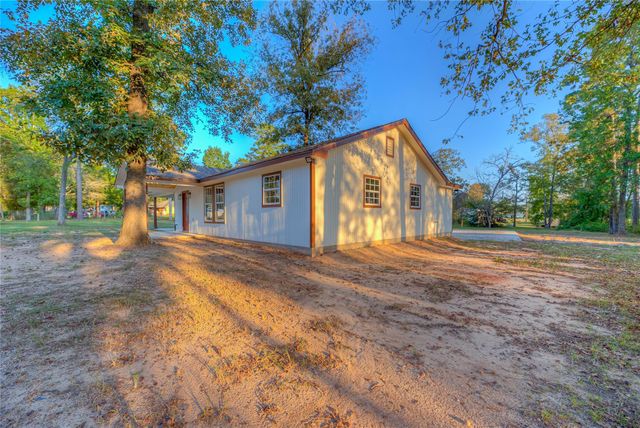 388 Sunrise Wood Road, Goodrich, TX 77335