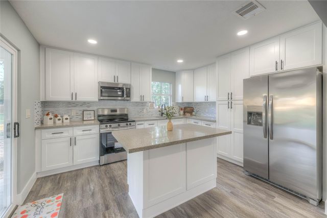388 Sunrise Wood Road, Goodrich, TX 77335