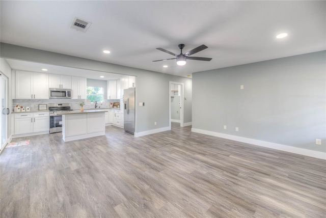 388 Sunrise Wood Road, Goodrich, TX 77335