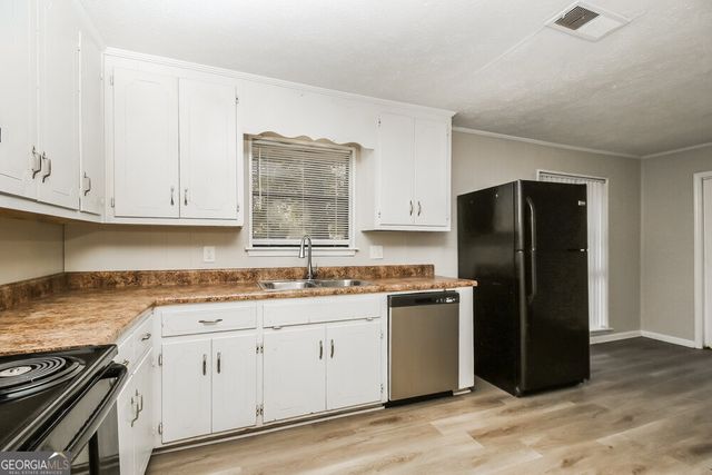 9050 Spillers Drive SW B, Covington, GA 30014