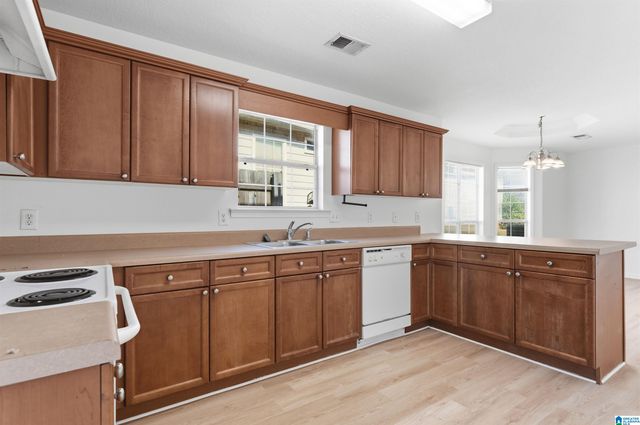 397 CAMDEN COVE CIRCLE, Calera, AL 35040