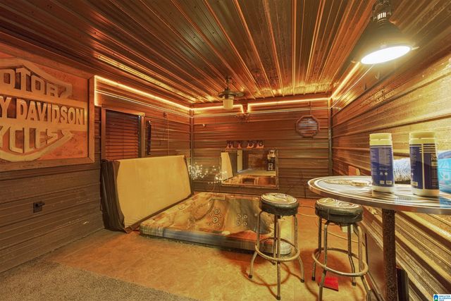 60 COUNTY ROAD 556, Clanton, AL 35046