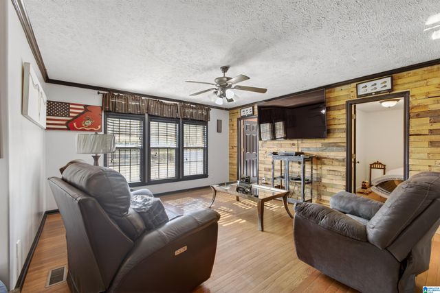 60 COUNTY ROAD 556, Clanton, AL 35046