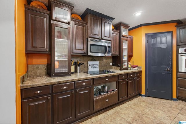 60 COUNTY ROAD 556, Clanton, AL 35046