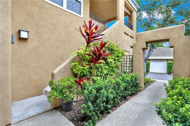 24 Vassar Aisle, Irvine, CA 92612