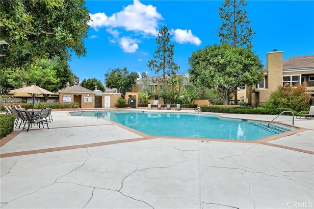 24 Vassar Aisle, Irvine, CA 92612