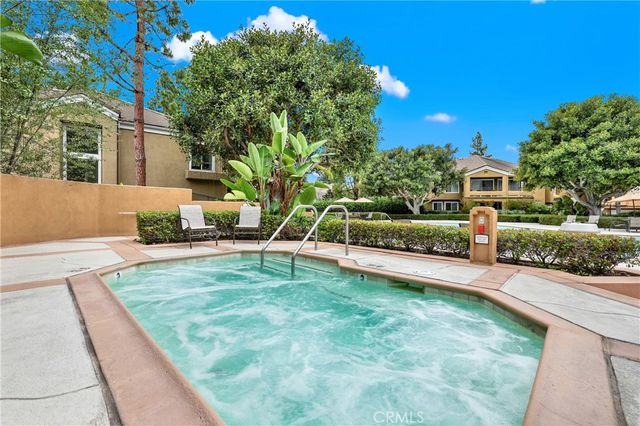 24 Vassar Aisle, Irvine, CA 92612