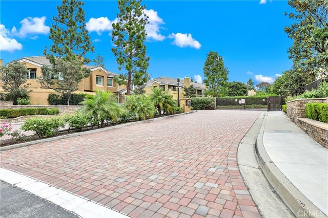24 Vassar Aisle, Irvine, CA 92612