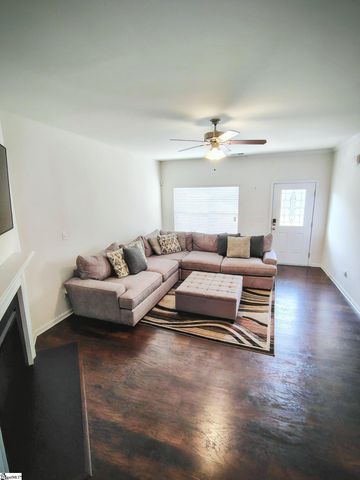 529 Townsend Place Drive, Boiling Springs, SC 29316