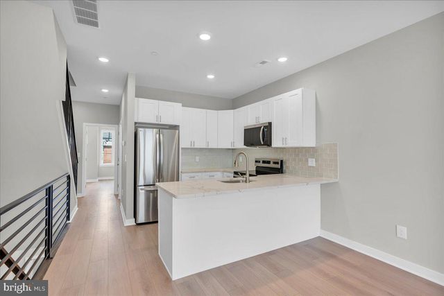 802 W NORRIS ST, Philadelphia, PA 19122