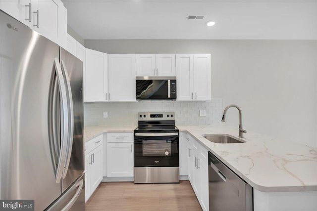 802 W NORRIS ST, Philadelphia, PA 19122