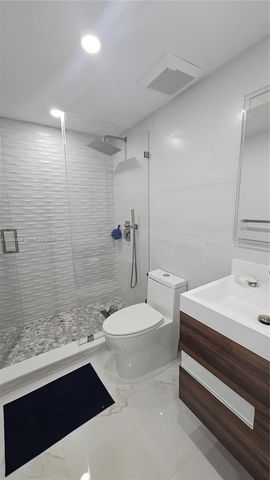 1950 S Ocean Drive 3D, Hallandale Beach, FL 33009