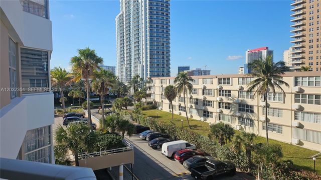 1950 S Ocean Drive 3D, Hallandale Beach, FL 33009