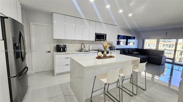 1950 S Ocean Drive 3D, Hallandale Beach, FL 33009