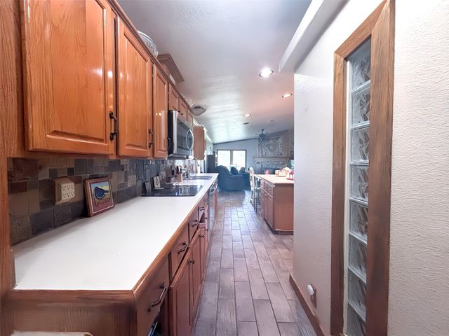 129 Saint Michaels Drive, Trinidad, TX 75163