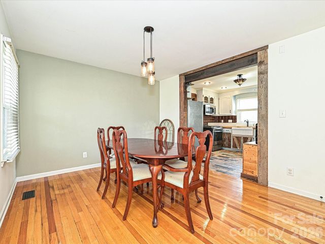 104 Deertrack Drive, Mount Holly, NC 28120