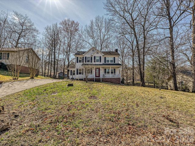 104 Deertrack Drive, Mount Holly, NC 28120