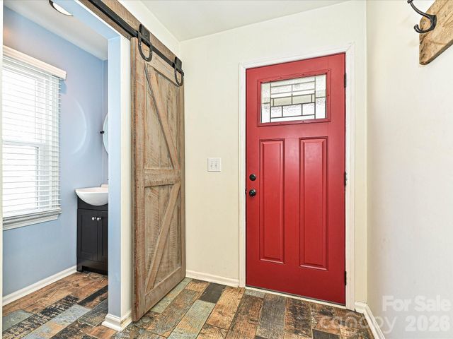 104 Deertrack Drive, Mount Holly, NC 28120