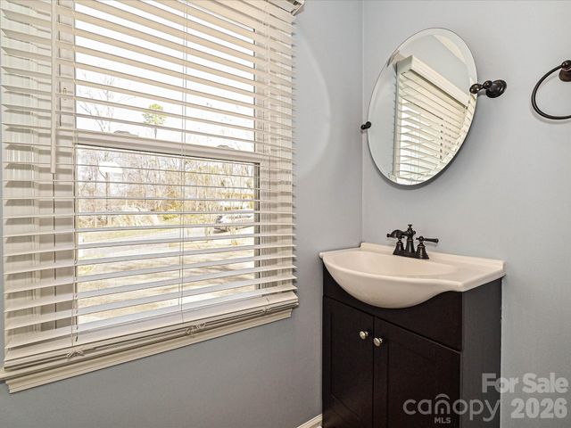 104 Deertrack Drive, Mount Holly, NC 28120