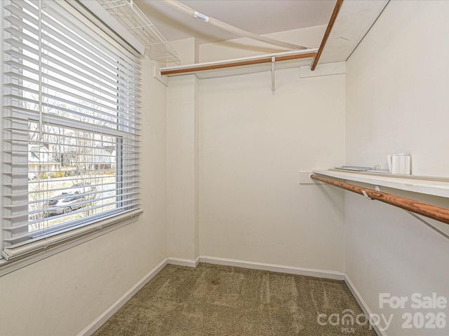 104 Deertrack Drive, Mount Holly, NC 28120