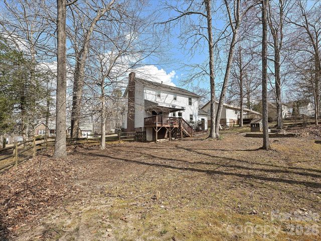 104 Deertrack Drive, Mount Holly, NC 28120