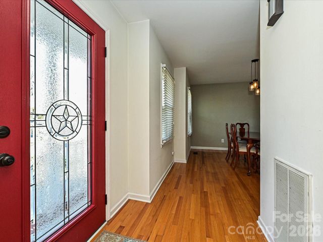 104 Deertrack Drive, Mount Holly, NC 28120