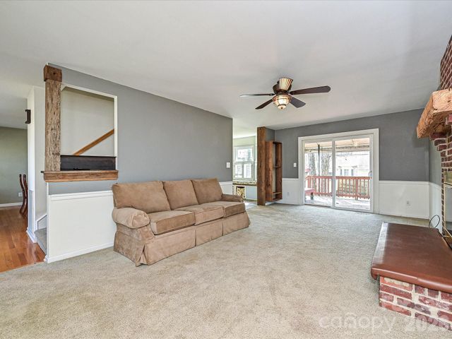 104 Deertrack Drive, Mount Holly, NC 28120