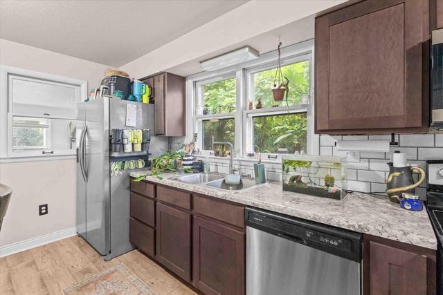 606 CLINKSCALES RD, Columbia, MO 65203
