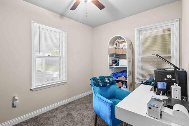 606 CLINKSCALES RD, Columbia, MO 65203