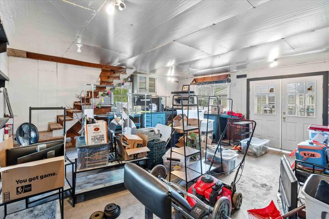 606 CLINKSCALES RD, Columbia, MO 65203