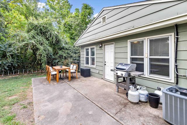 606 CLINKSCALES RD, Columbia, MO 65203