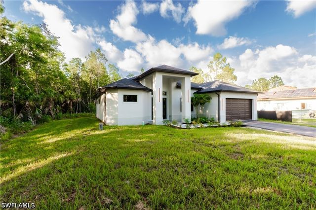 1871 24th AVE NE, Naples, FL 34120