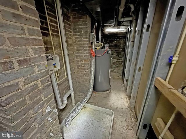 721 W LAFAYETTE AVE, Baltimore, MD 21217