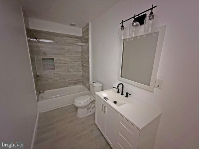 721 W LAFAYETTE AVE, Baltimore, MD 21217