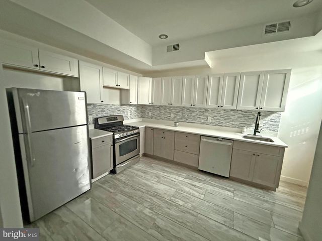 721 W LAFAYETTE AVE, Baltimore, MD 21217