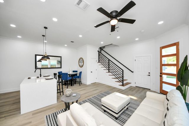 9307 Jutland Road, Houston, TX 77033