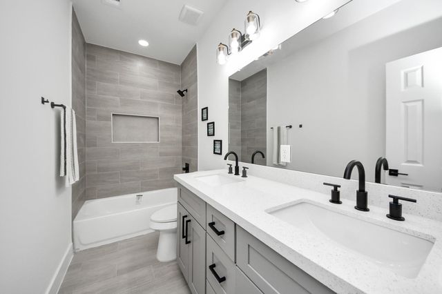 9307 Jutland Road, Houston, TX 77033