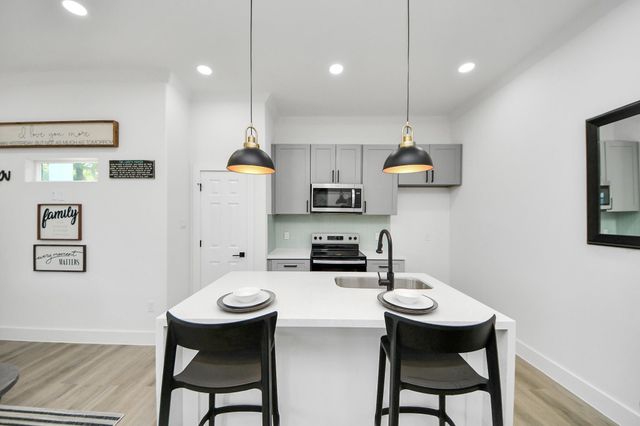 9307 Jutland Road, Houston, TX 77033