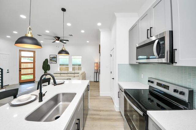 9307 Jutland Road, Houston, TX 77033