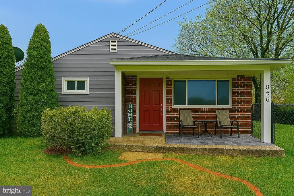 856 WOODLANE RD, Mt Holly, NJ 08060