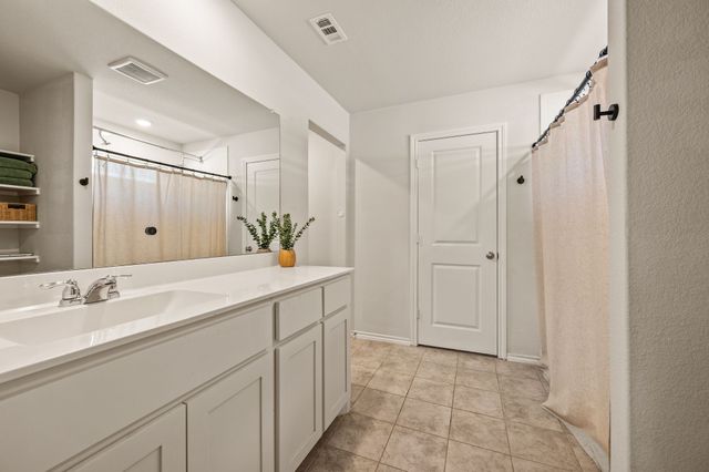 3132 Newfield Court, Fort Worth, TX 76123