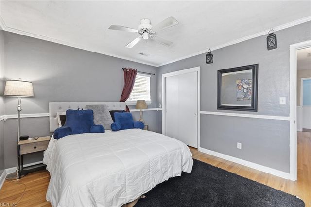 945 Redwood CIR, Virginia Beach, VA 23464