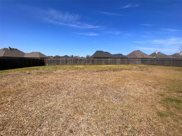 120 Haymarket Court, Bossier City, LA 71111