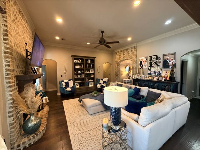 120 Haymarket Court, Bossier City, LA 71111