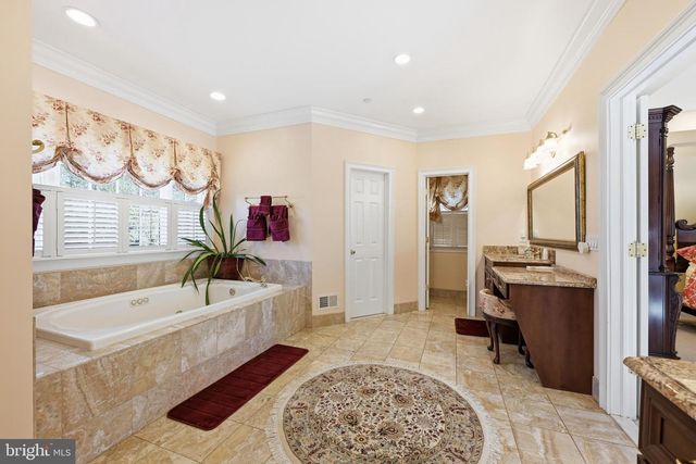 171 FIRE CREEK RD, Newtown, PA 18940