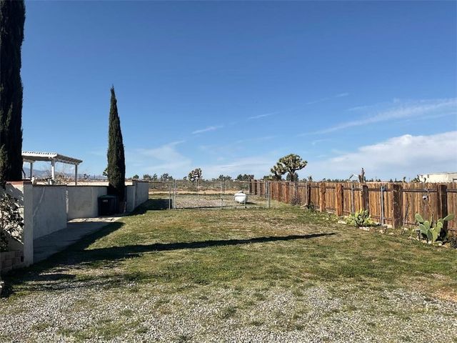 9628 7th, Victorville, CA 92392